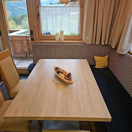 Kroeller Apartment